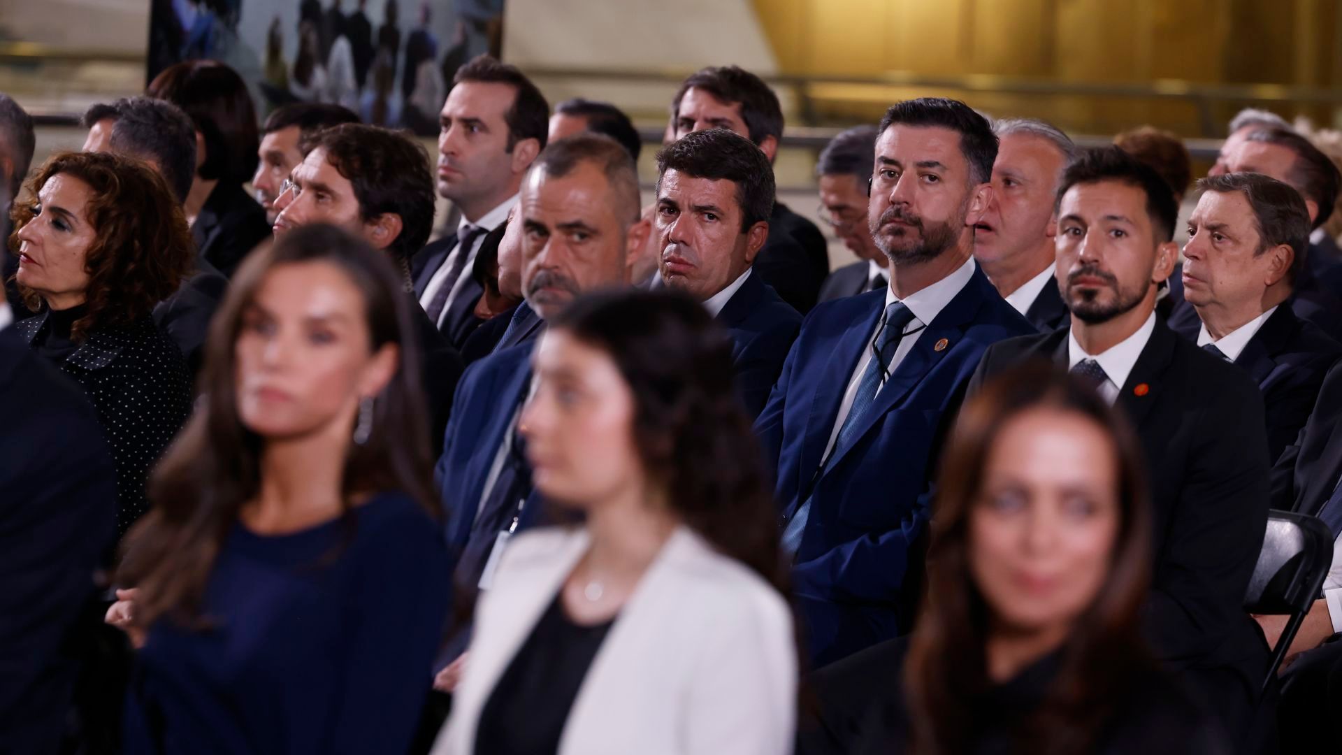 Los insultos a Mazón a su llegada al funeral de Estado