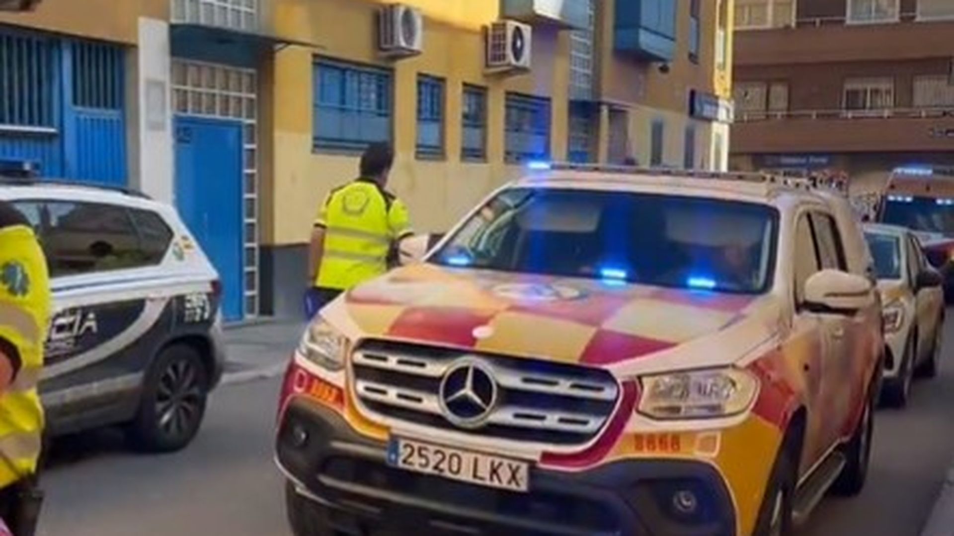 Cuatro detenidos por el apuñalamiento mortal de un joven que iba con su madre en Puente de Vallecas