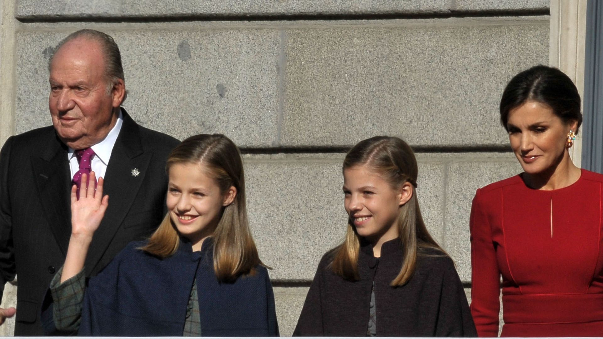 El rey Juan Carlos, sus nietas y la reina Letizia