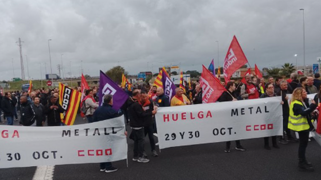 La huelga del metal corta los accesos a Barcelona en hora punta