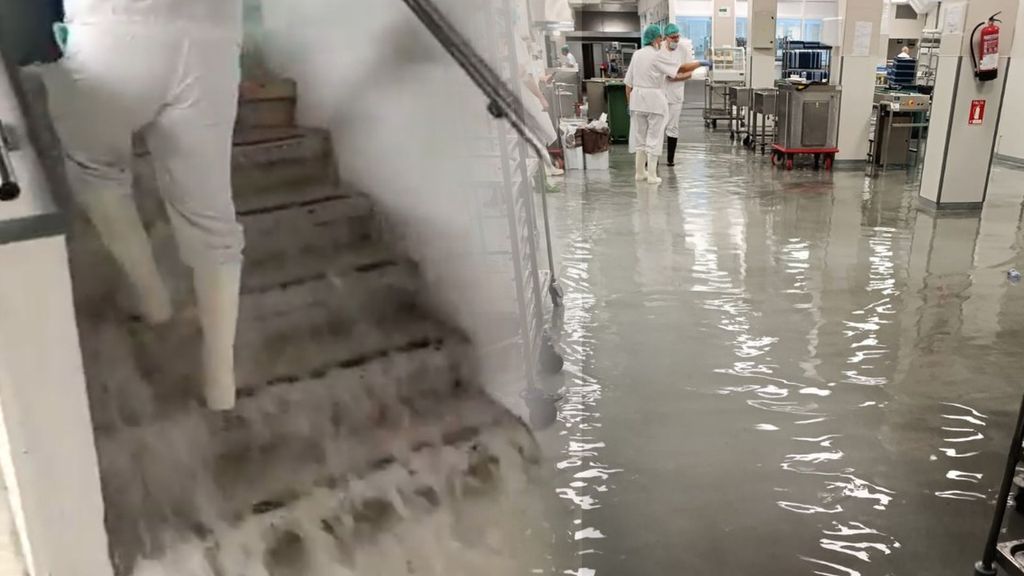 Los médicos tienen que achicar agua en el Hospital Virgen Macarena, Sevilla: pasillos inundados y salas desalojadas por el temporal