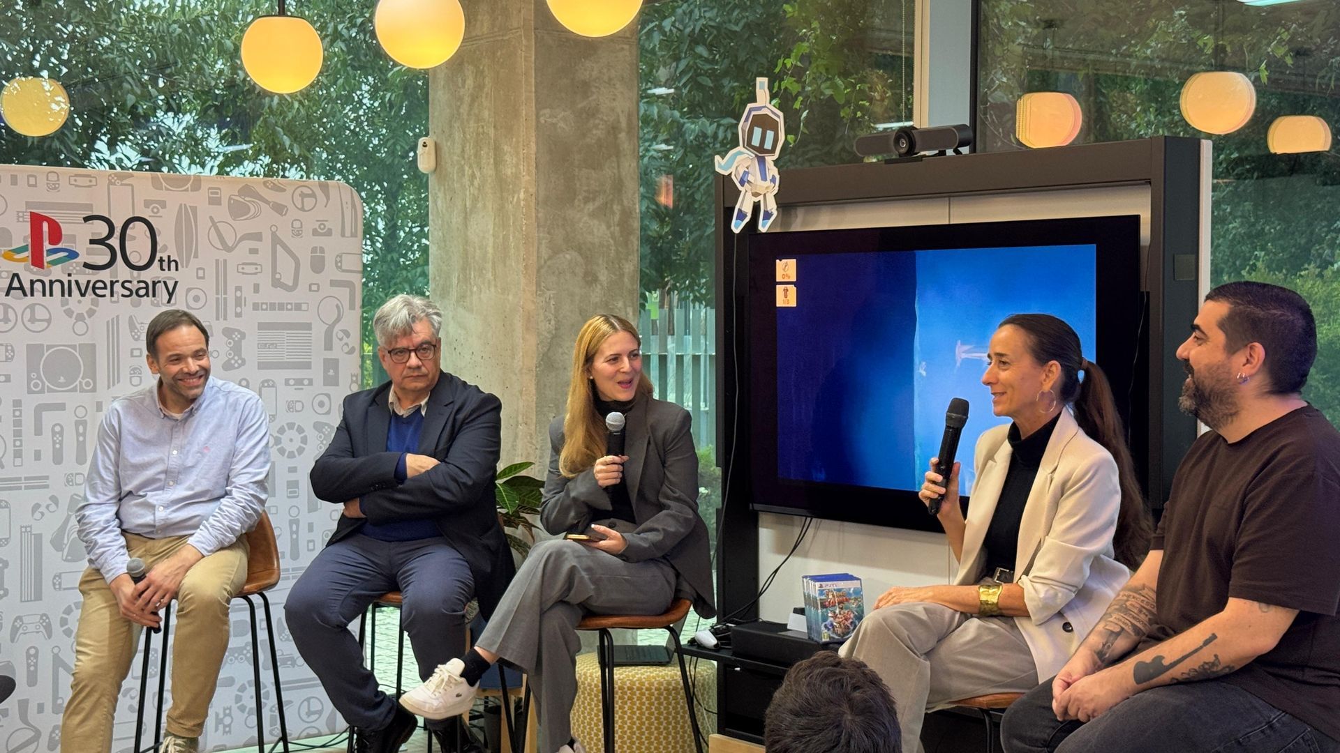 Mesa redonda Tadeo Jones Islas Canarias