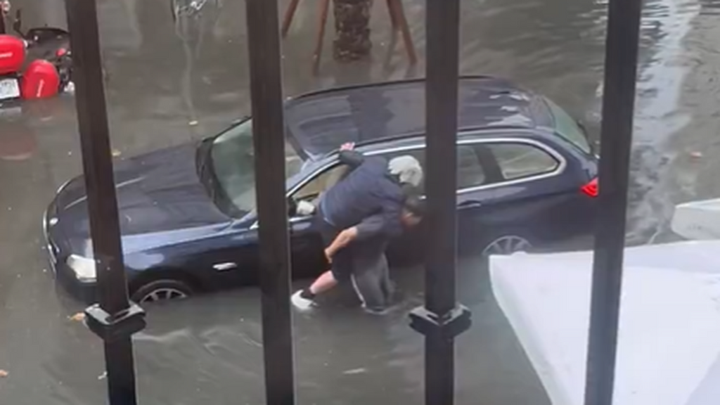 Se producen los primeros rescates en Sevilla ante la intensa borrasca que sacude a Andalucía