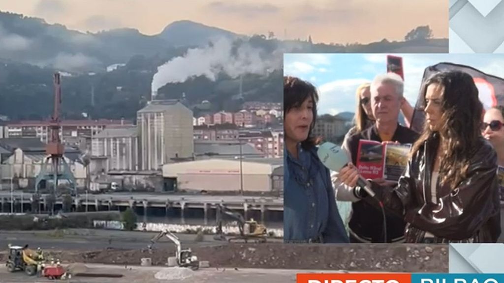 El humo tóxico de dos fábricas de Bilbao convierte la vida de los vecinos en un infierno: ''No podemos abrir las ventanas''