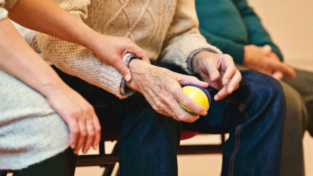 Detenido un trabajador de una residencia de ancianos en Mallorca por abuso sexual a cuatro compañeras y una residente