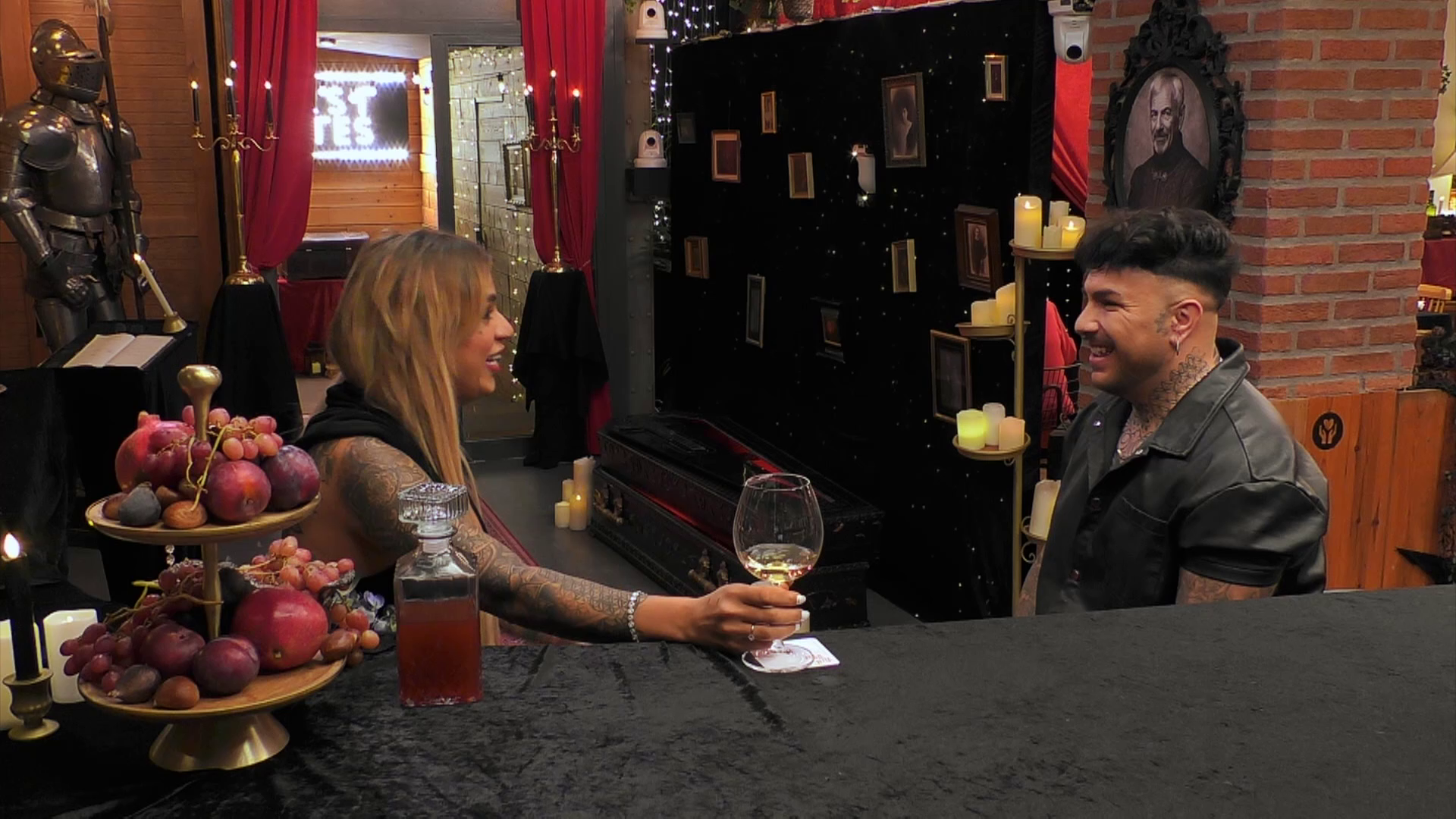 Una soltera intenta ligar con Matías Roure: 'la novia de Chucky' pone a temblar 'First Dates'