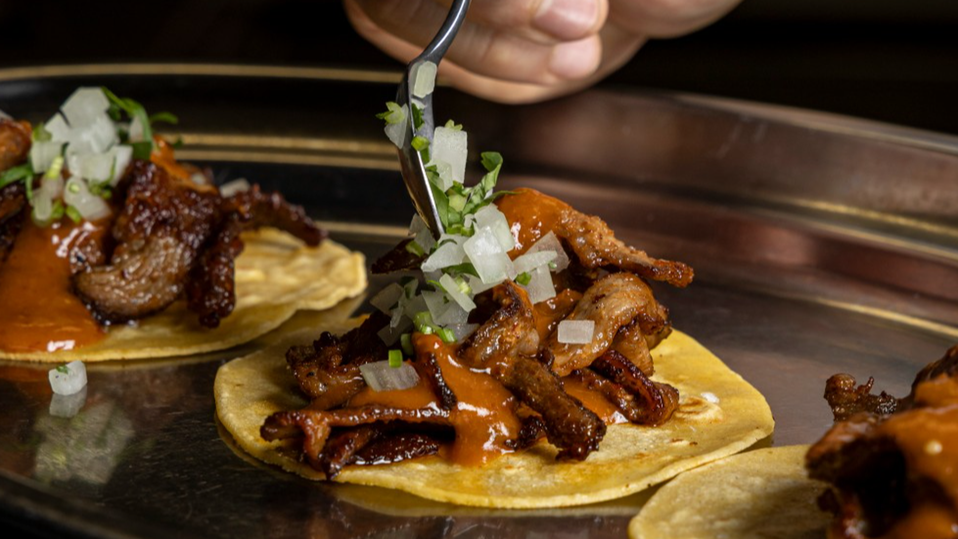 Tortilla, salsas, punto de picante... Aquí todo es sobresaliente