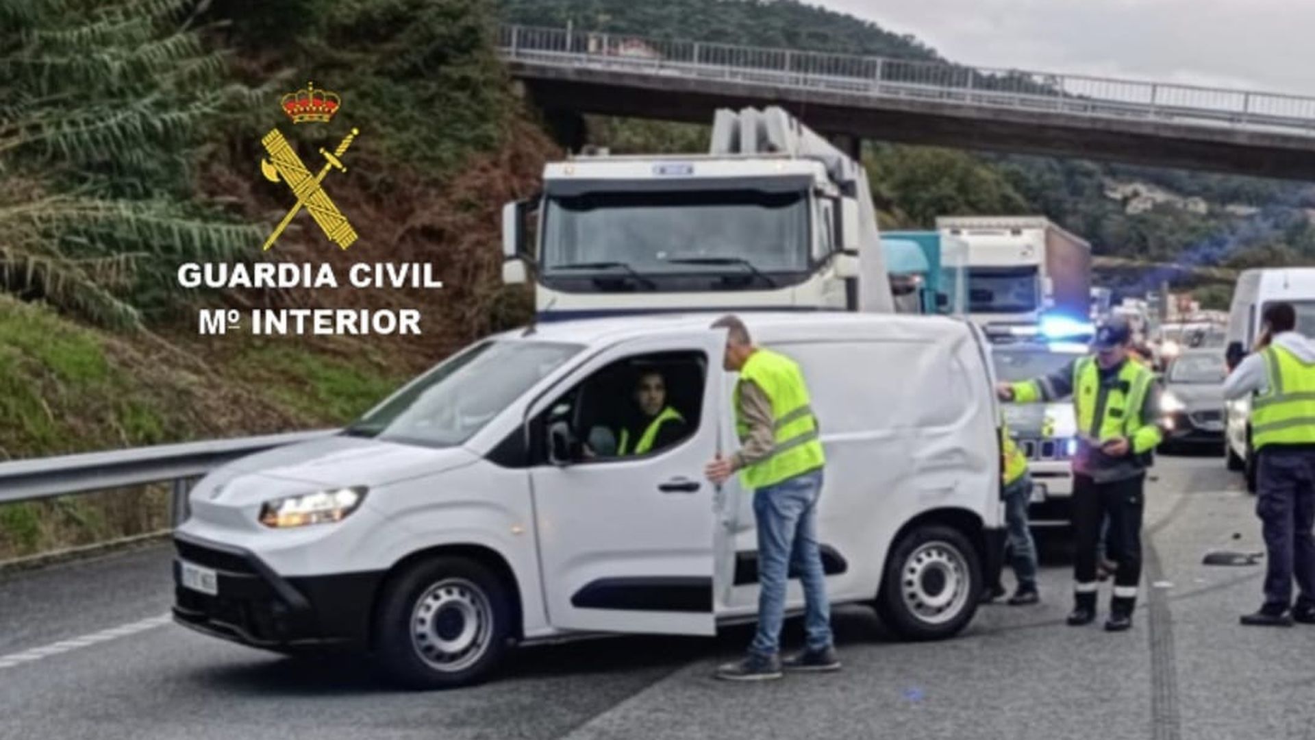 Uno de los vehículos implicados en el accidente múltiple en Vilaboa