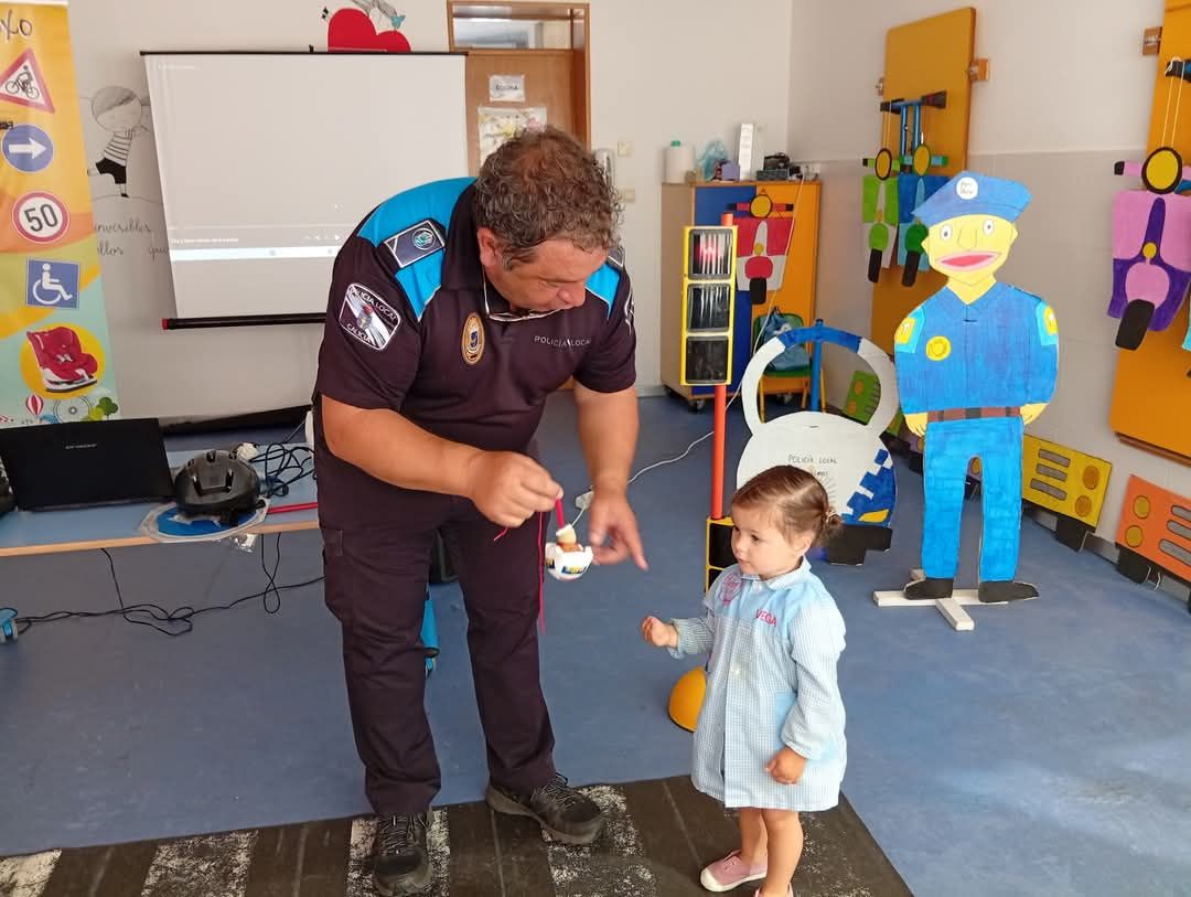 Abelardo Martínez, en una charla en un centro escolar