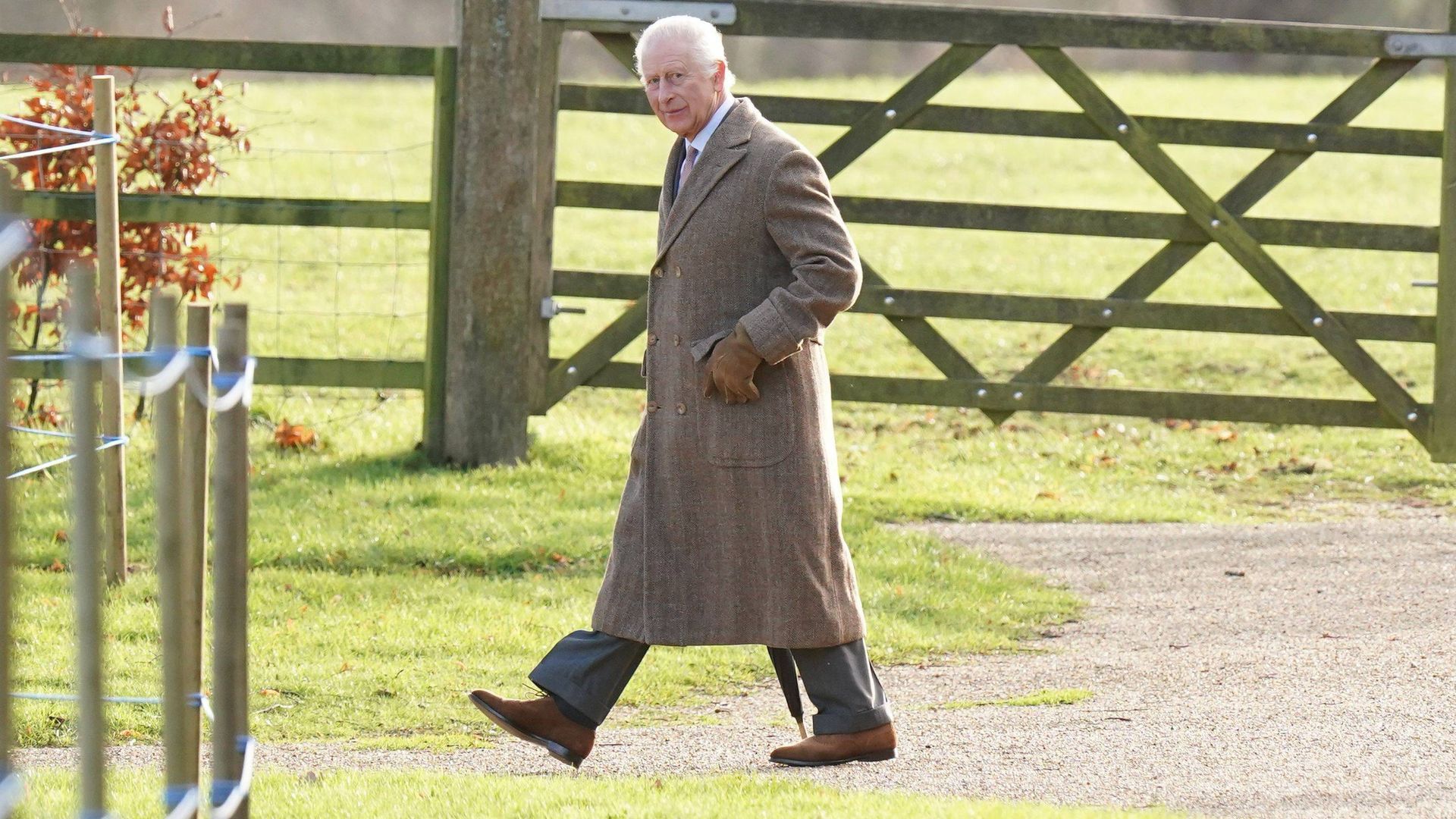 El rey Carlos III en Sandringham.