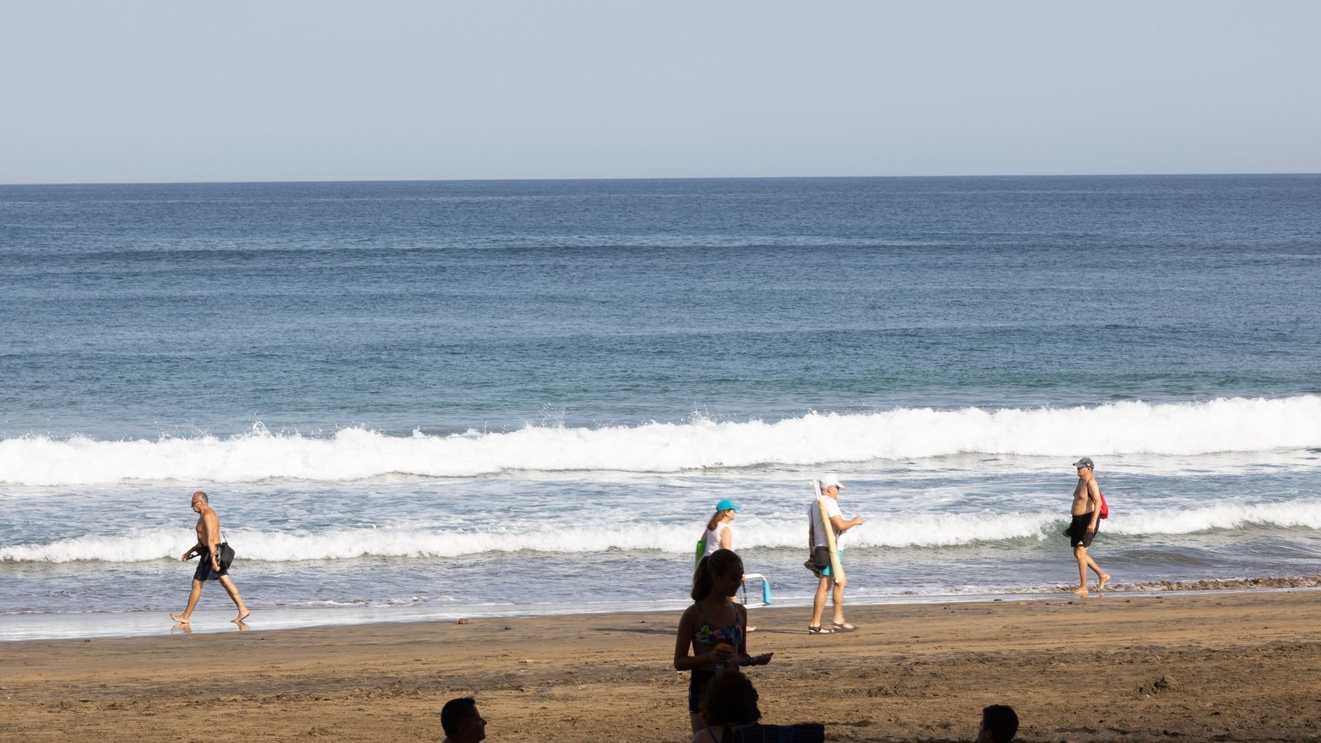 Las altas temperaturas y el sol, protagonistas en Canarias: los termómetros llegarán hasta 30 grados