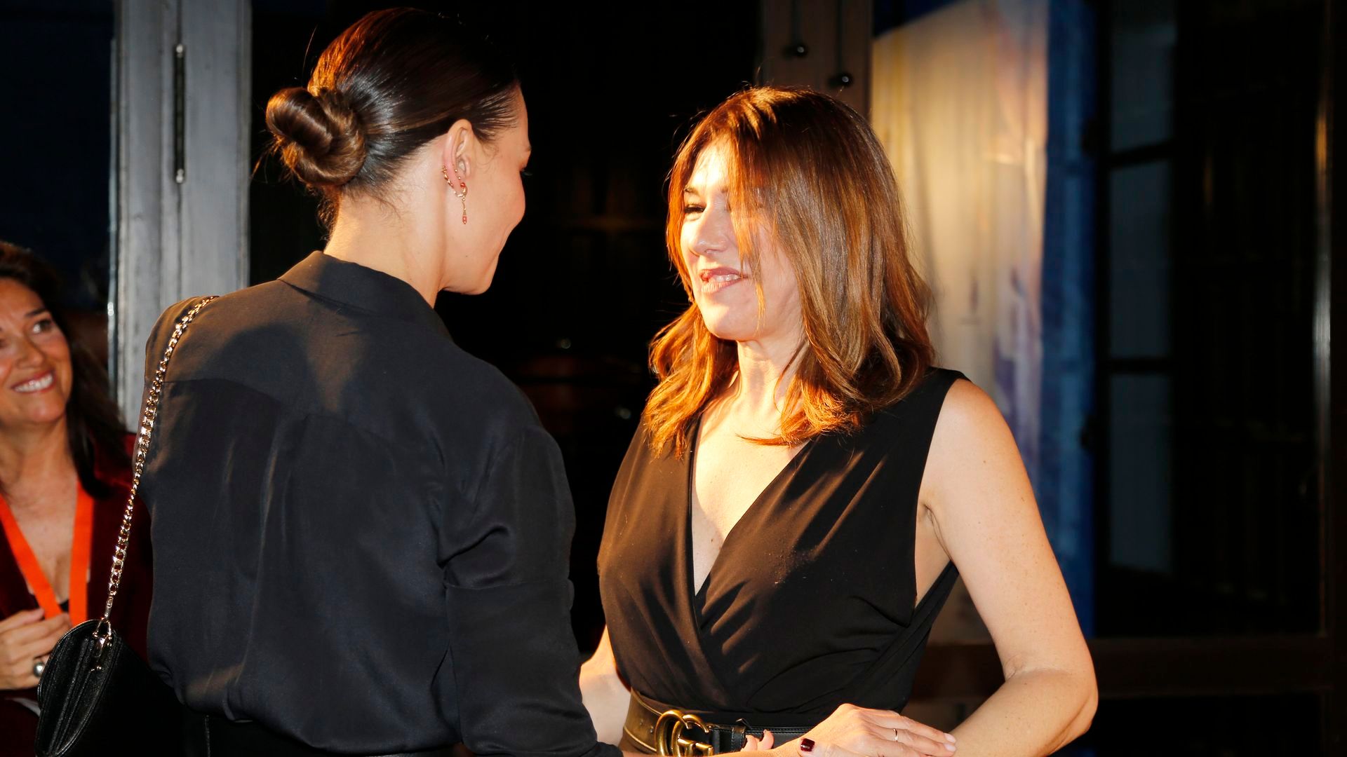 Raquel Revuelta y Eva González Raquel Revuelta y Eva González