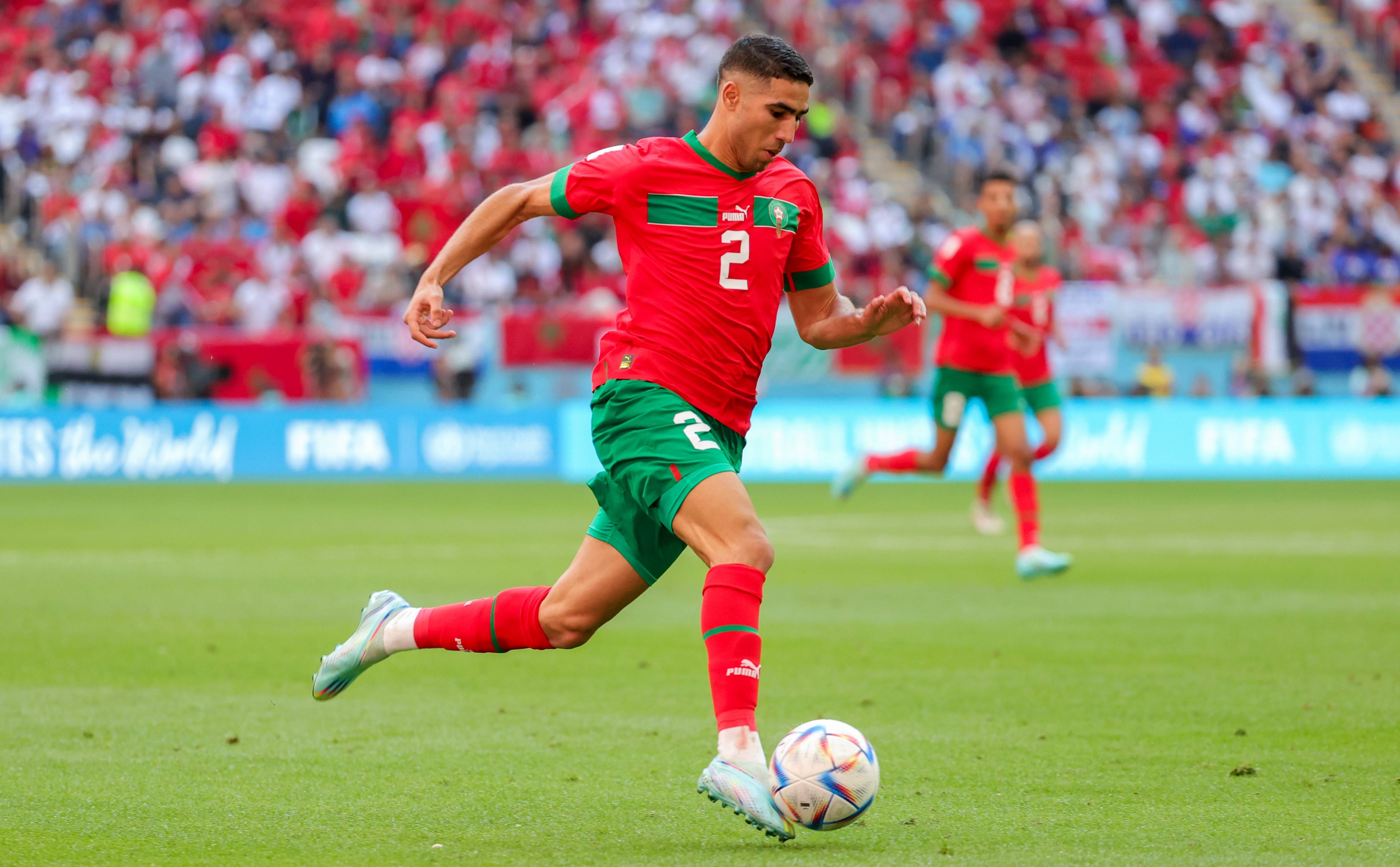  Achraf Hakimi en un partido con Marruecos.