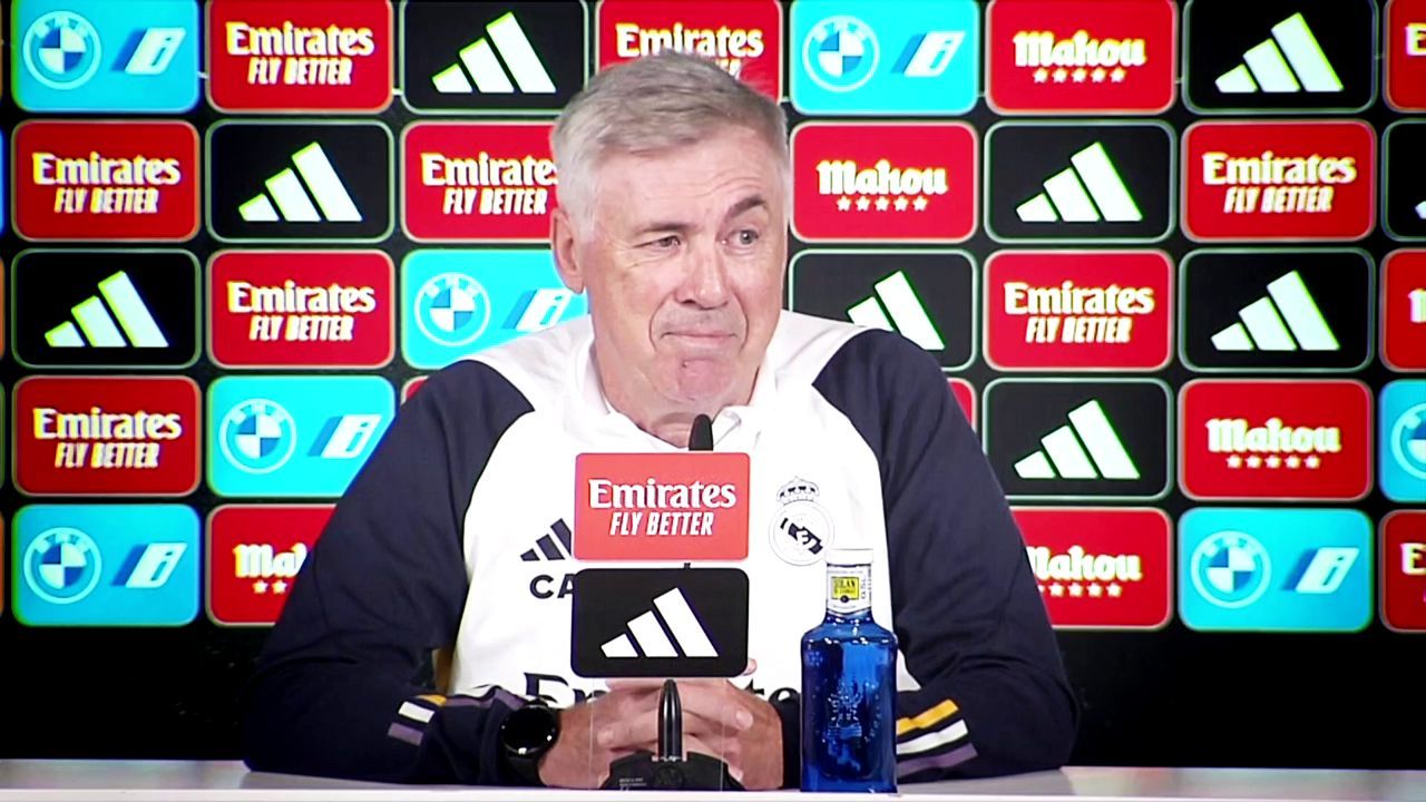  Carlo Ancelotti en sala de prensa