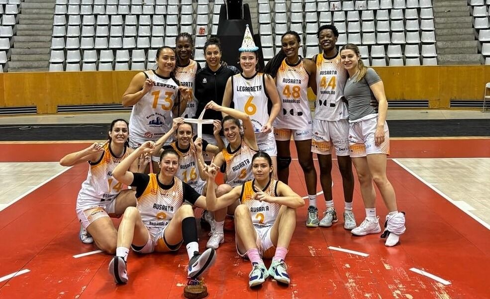  El HGB Ausarta Barakaldo celebra una victoria.