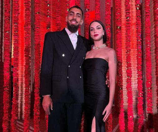 Borja Iglesias y María Valero en los Latin Grammy 2023 (@mariavalero)