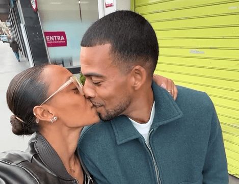  Ana Peleteiro y Benjamin Compaoré durante su preparación en Barcelona