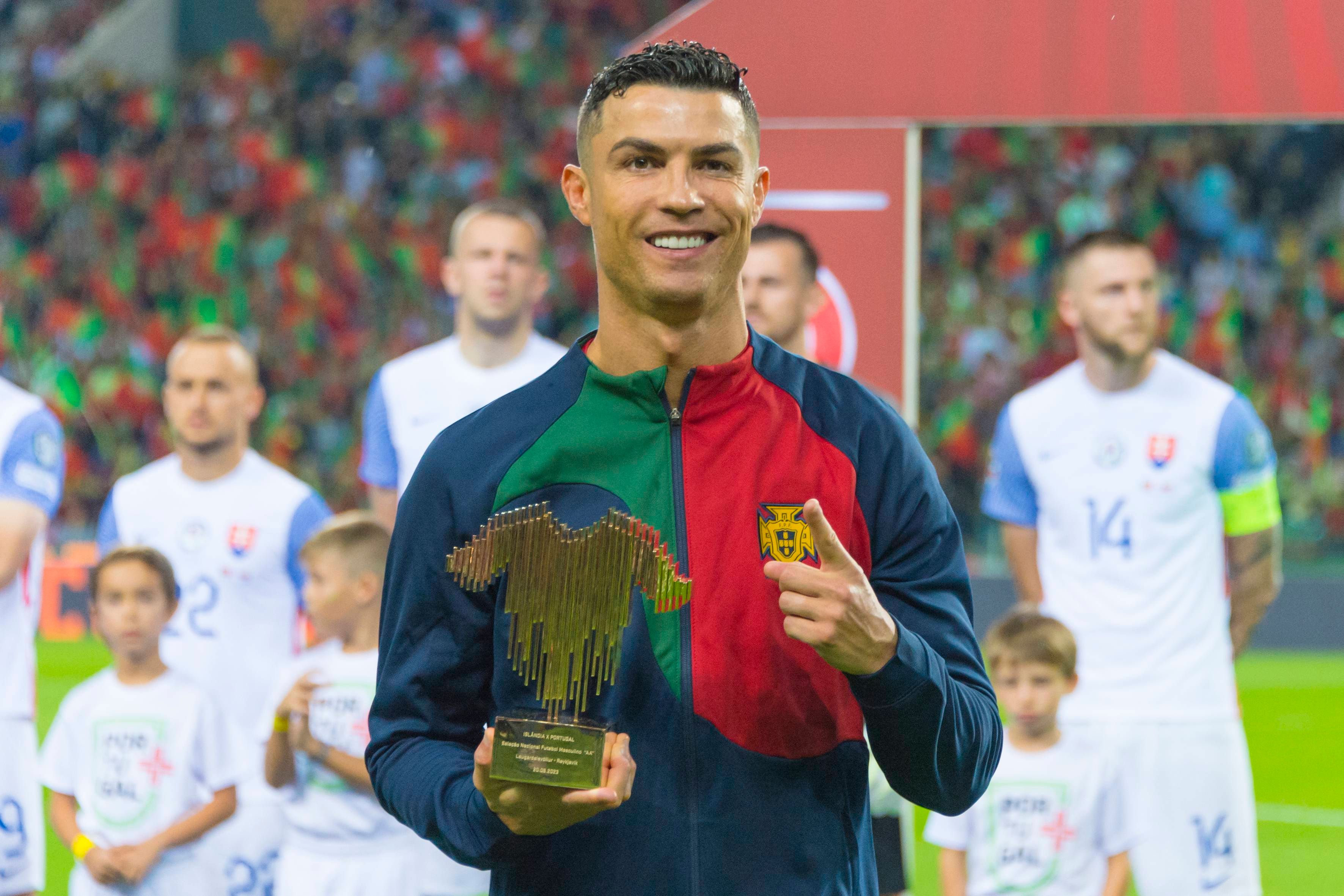  Cristiano Ronaldo en su homenaje por los 200 partidos con la selección portuguesa (Cordon Press)