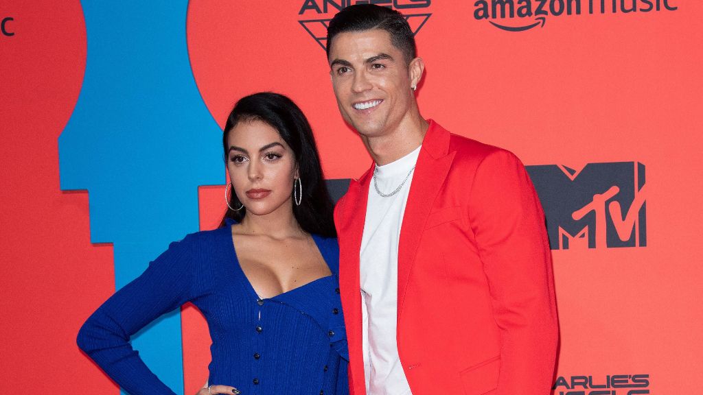  Cristiano Ronaldo junto a su pareja, Georgina Rodríguez (Cordon Press)