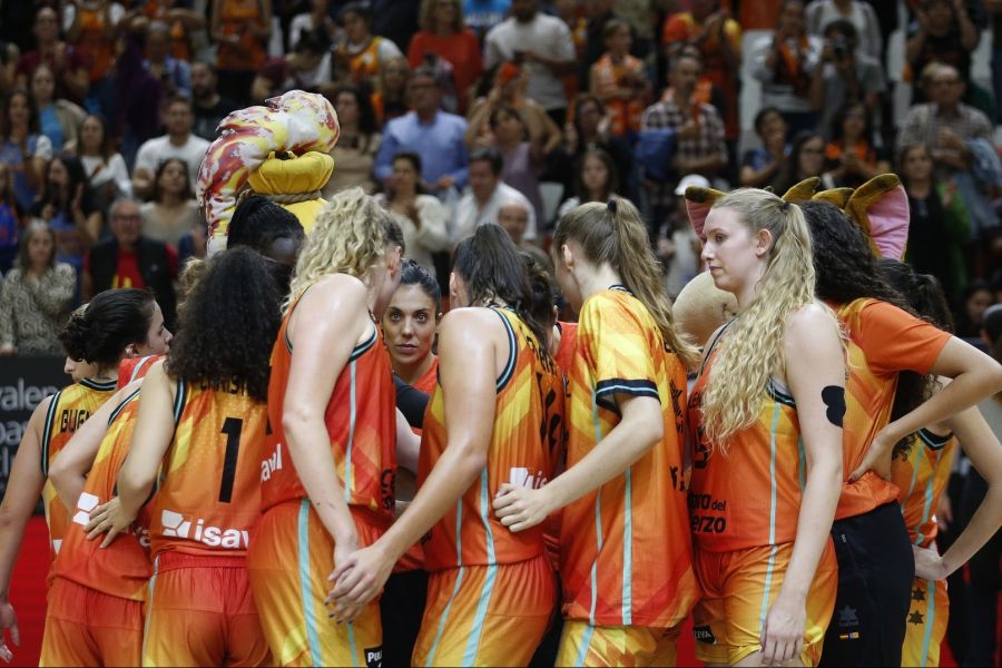 El Valencia se aferra a Fonteta y a Torrens para ganar al Schio y seguir vivo