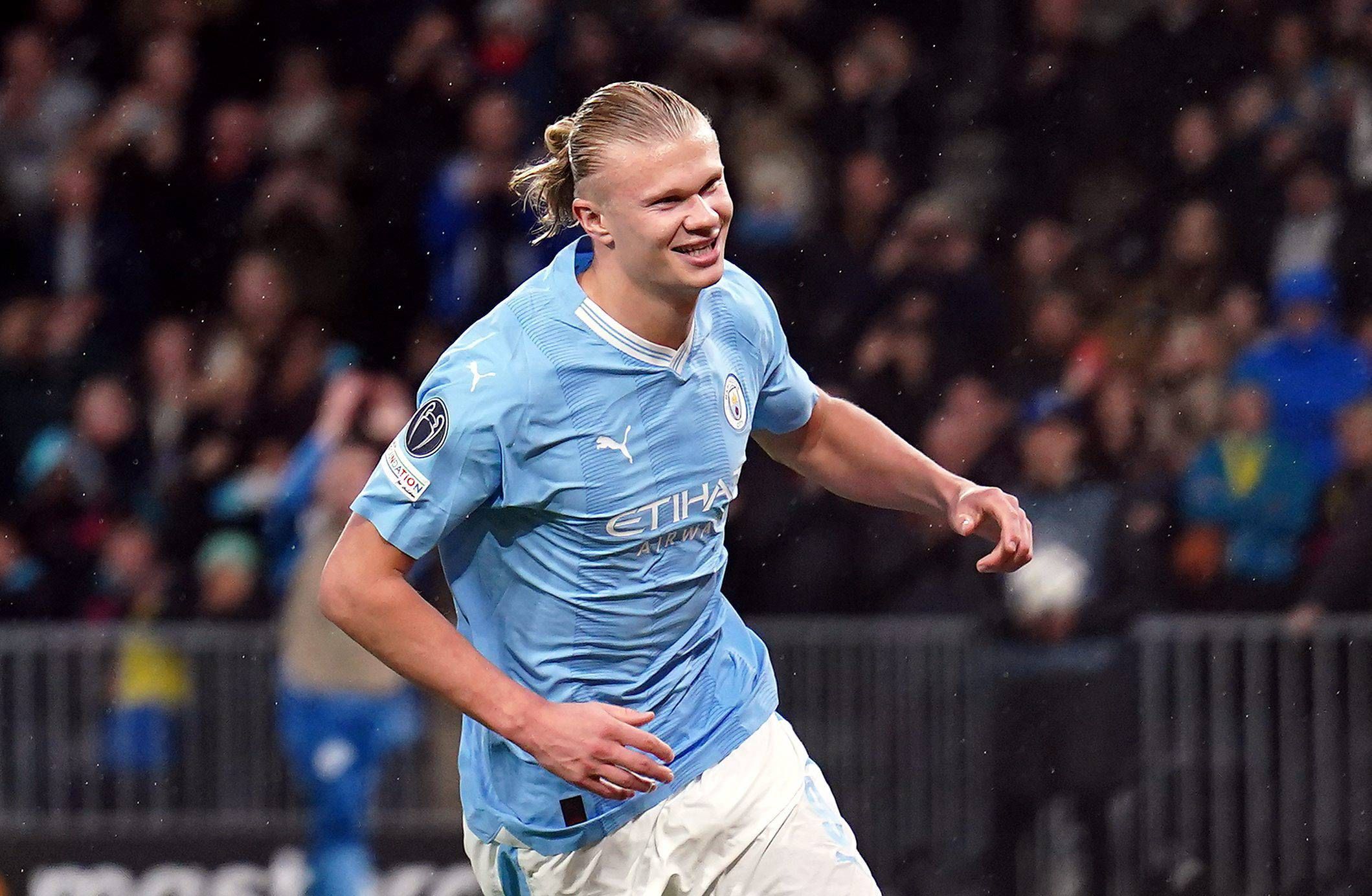  Erling Haaland celebra uno de sus goles en el Young Boys-Manchester City.