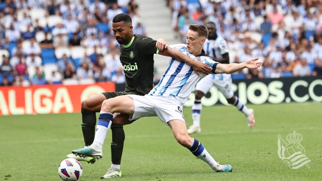 Beñat Turrientes, ante el Girona (Foto: Real Sociedad). 