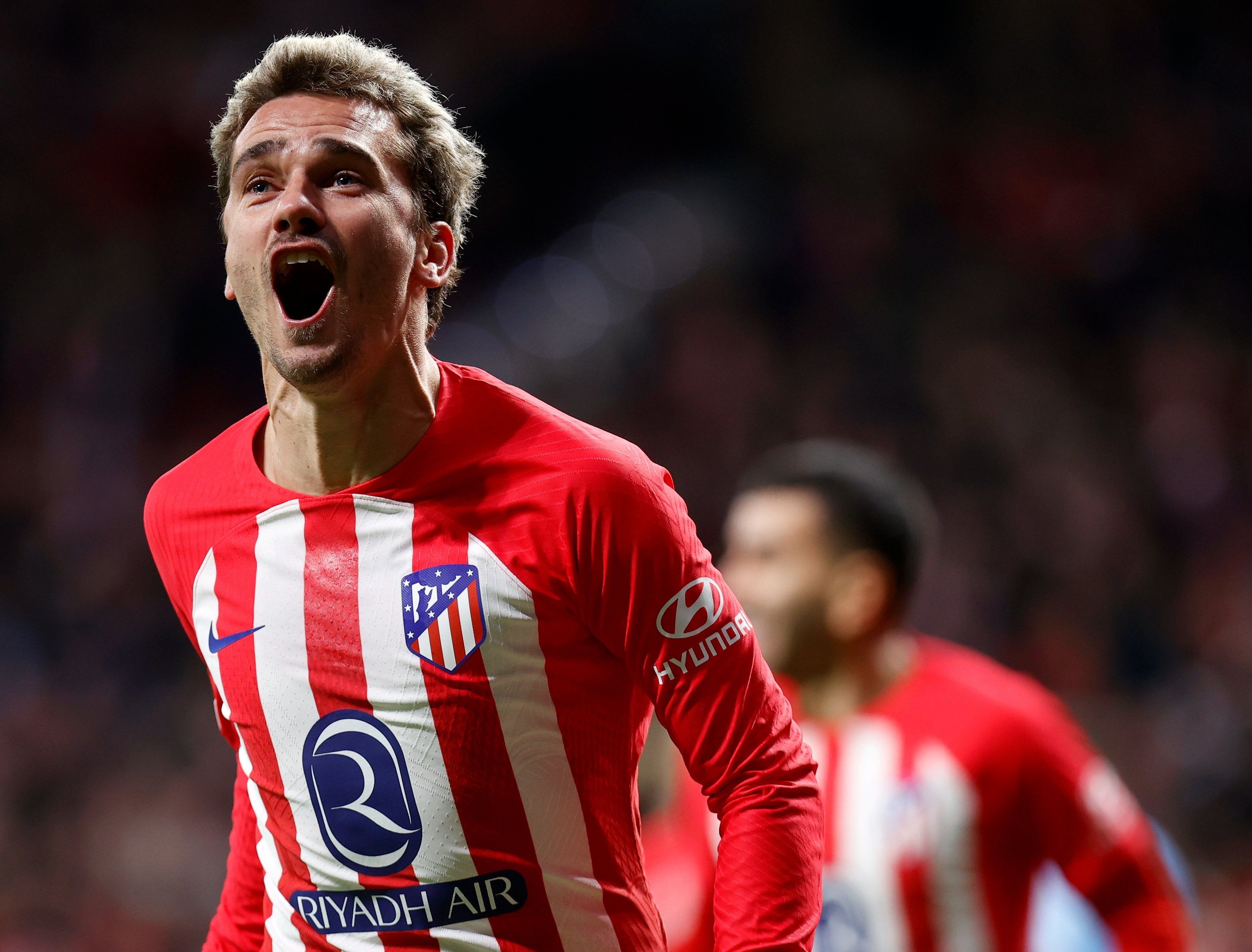  Antoine Griezmann celebra su gol en el Atlético-Lazio.