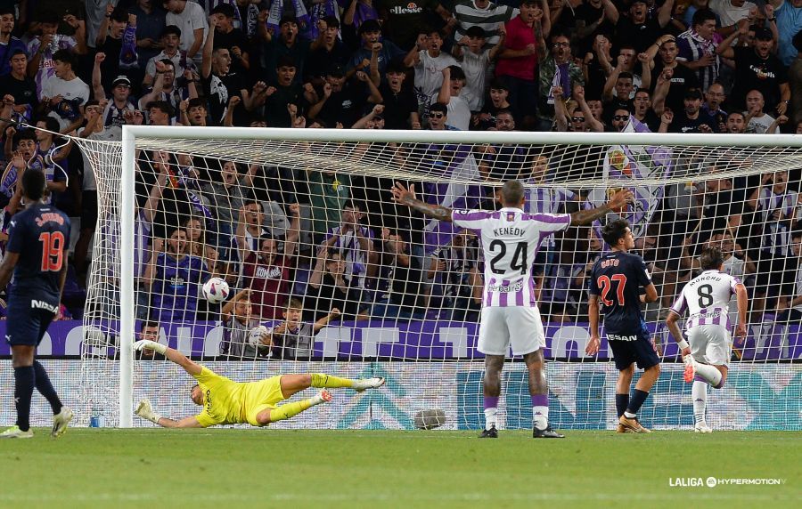  Gol de Monchu en el Valladolid-Sporting.