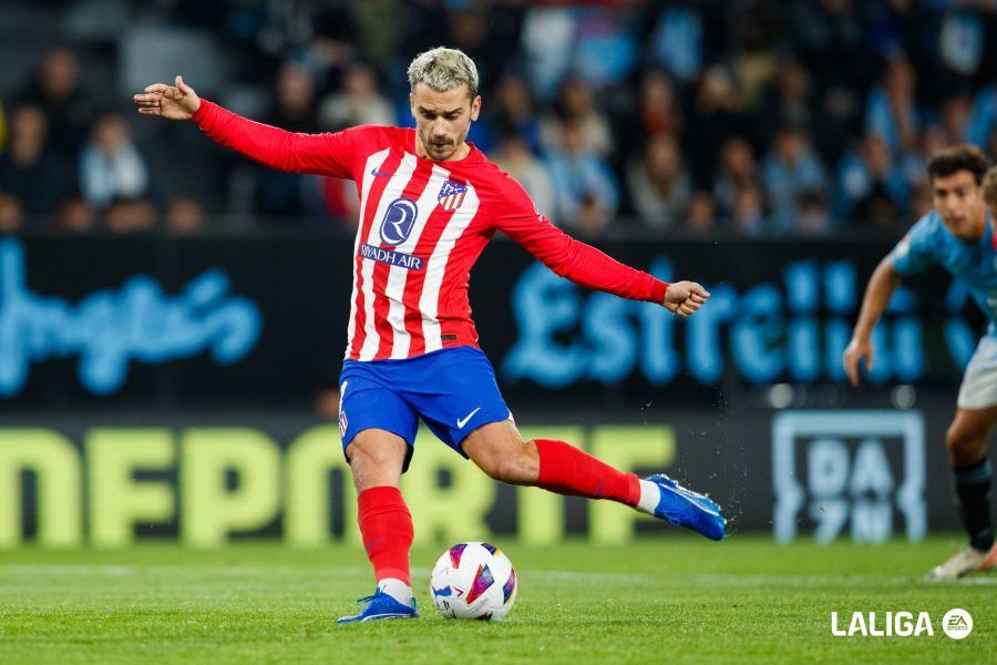 Griezmann anota el penalti que ponía el primero del Atlético ante el Celta. (Fuente:LALIGA).