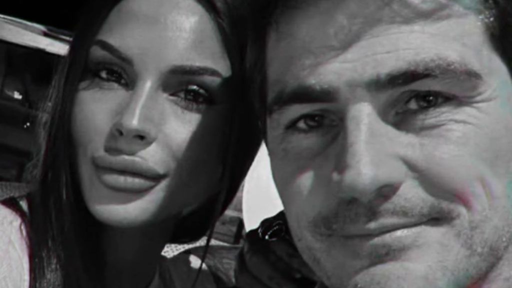 Iker Casillas y Alba en una cena familiar (@albitacasillas)