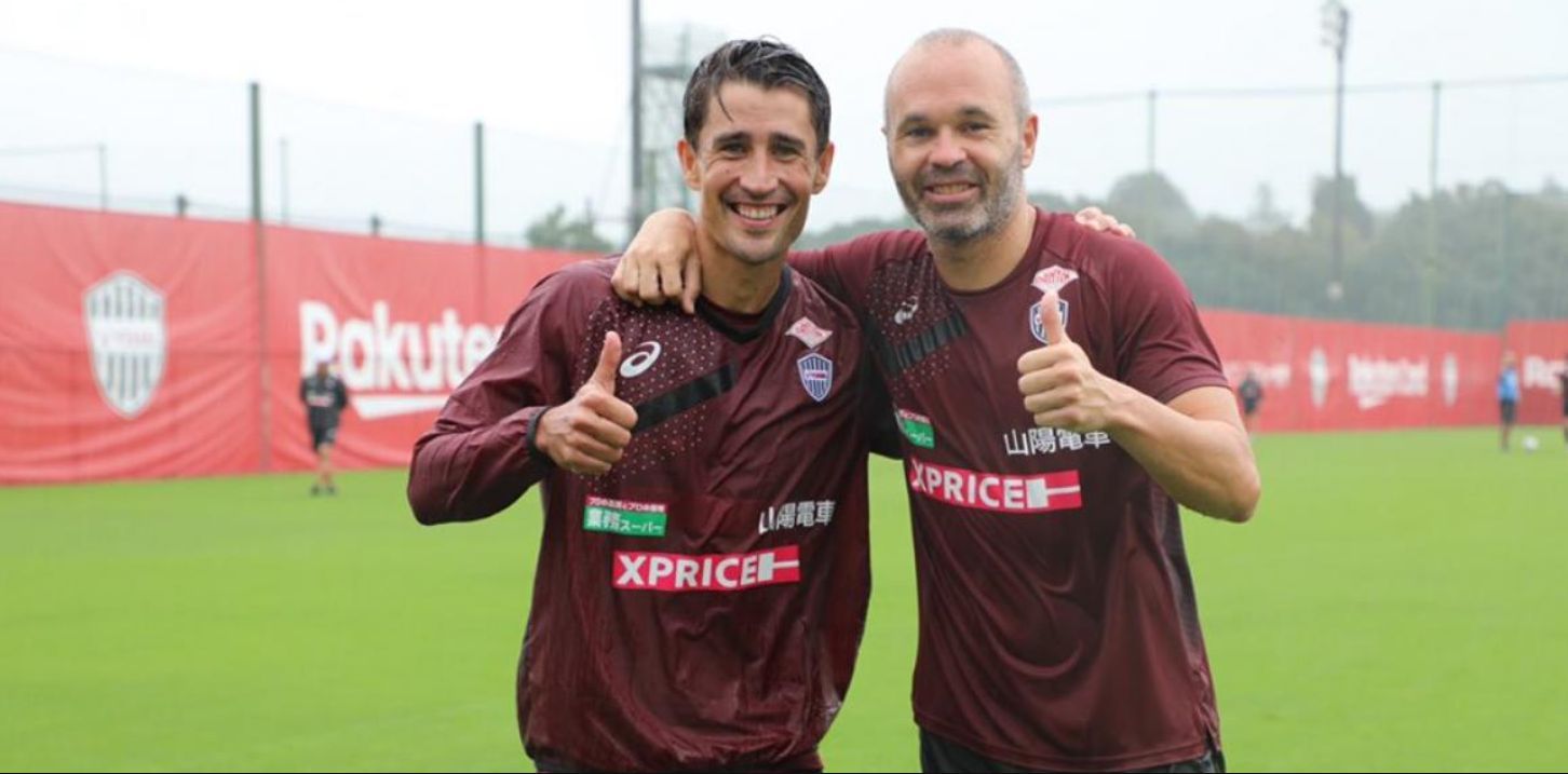 Iniesta y Bojan juntos en Japón