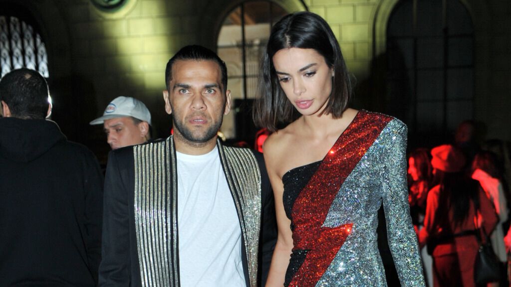  Joana Sanz y Dani Alves en un evento (Europa Press)