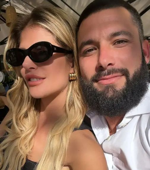  Jota Peleteiro y Ajla Etemovic (@ajla.etemovic)