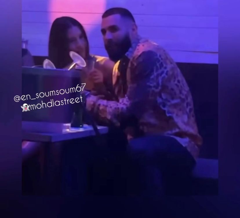 Karim Benzema en un club de playa de La Reunión (@en_soumsoum67)