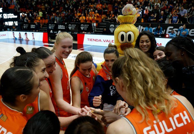 La décima victoria del Valencia Basket LF Endesa llega ante Kutxabank Araski (74-35)