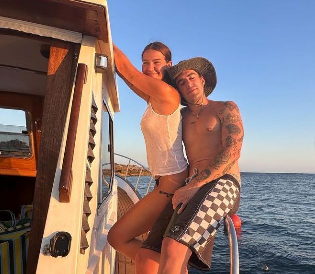  Laura Escanes y Álvaro de Luna, durante unas vacaciones (@lauraescanes)