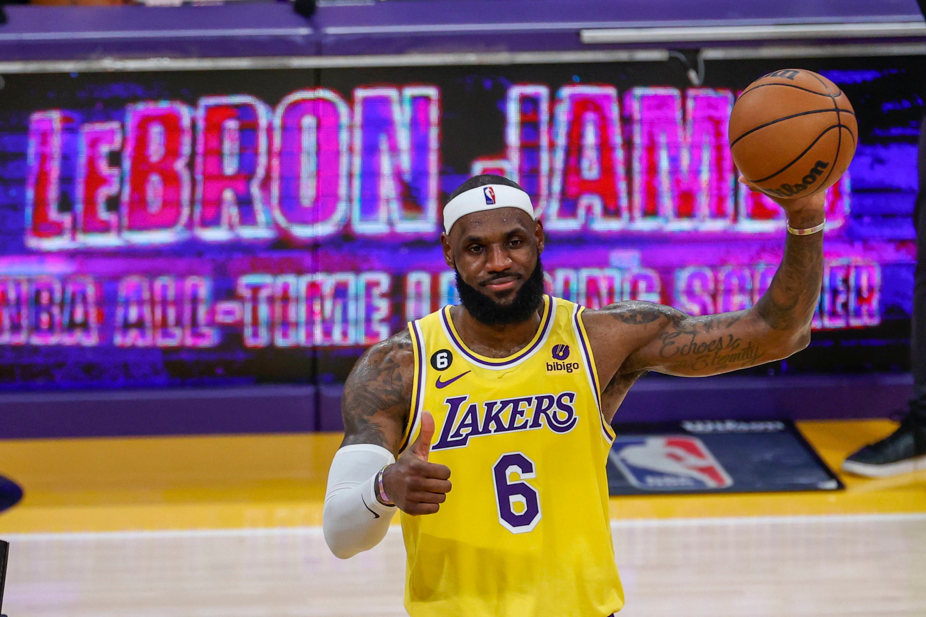  LeBron James se convierte en el máximo anotador de la historia de la NBA.
