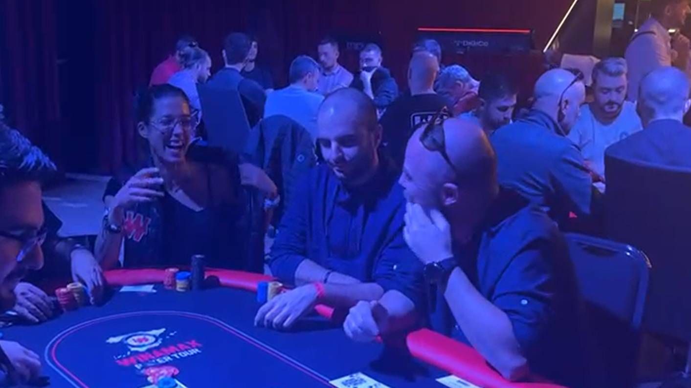 Leo Margets levanta pasiones en su mesa de póker