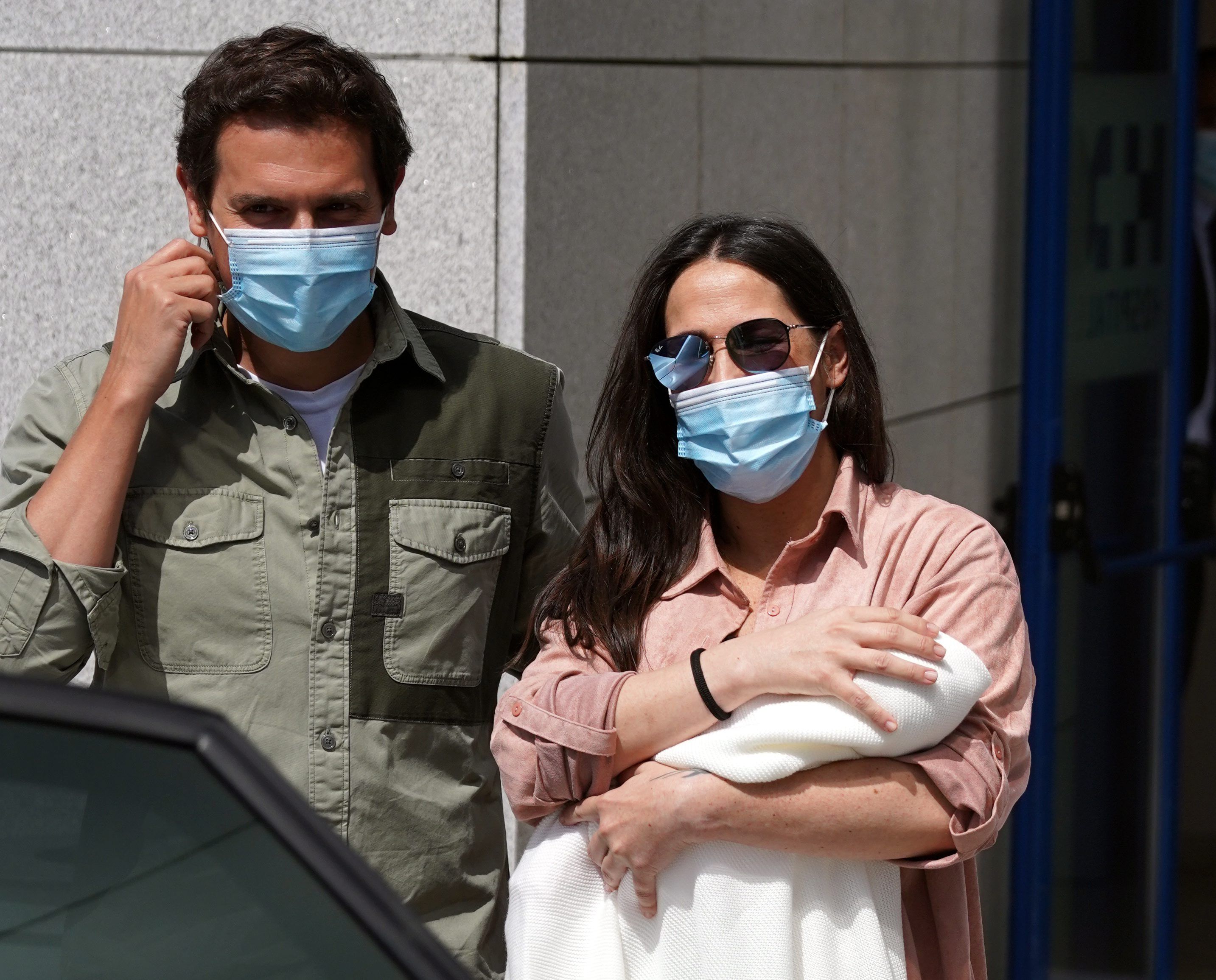  Malú y Albert Rivera tras el nacimiento de su hija Lucía (Cordon Press)