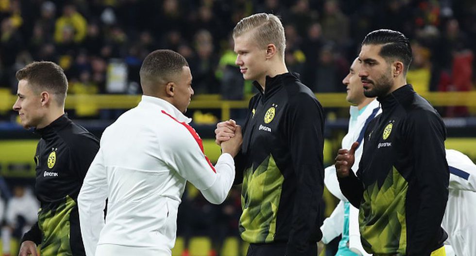  Mbappé y Haaland se saludan en Dortmund.