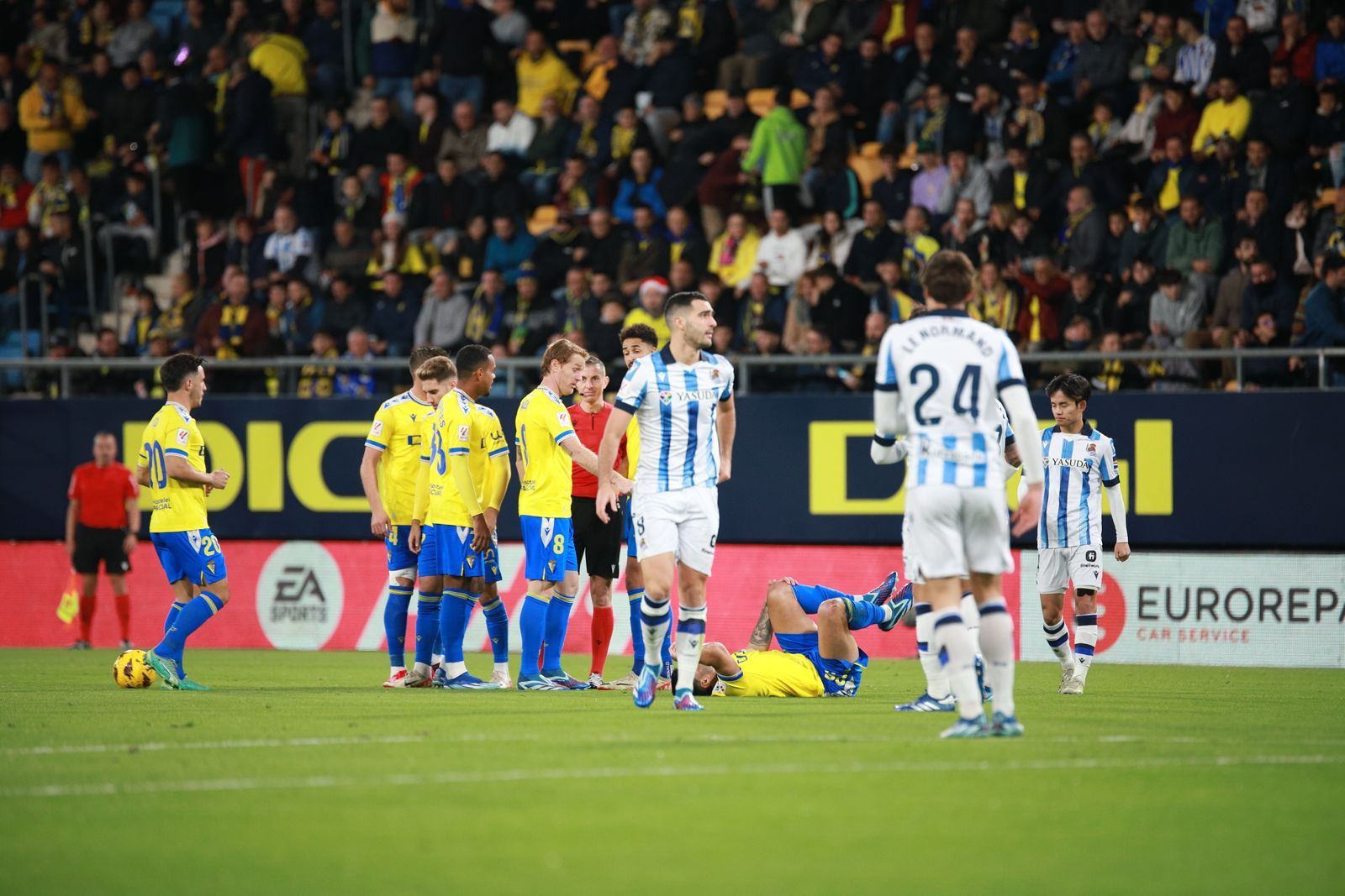  Merino, durante el Cádiz - Real Sociedad.