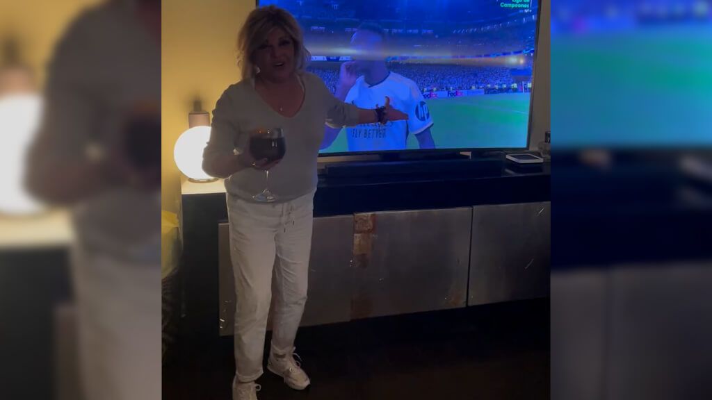  Terelu Campos celebrando el pase del Madrid (Instagram: @terelubcampos)