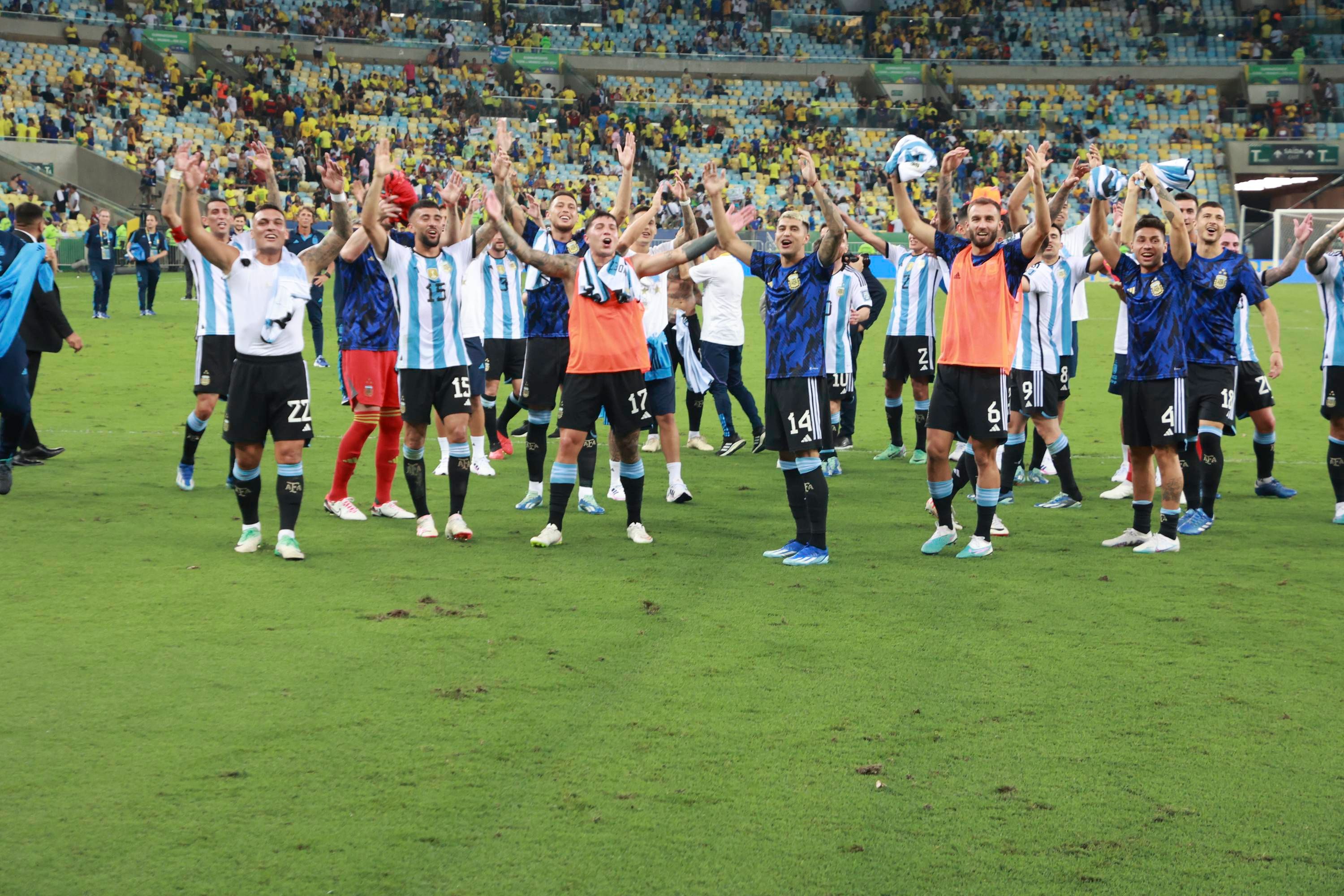  Los argentinos celebran la victoria ante Brasil.