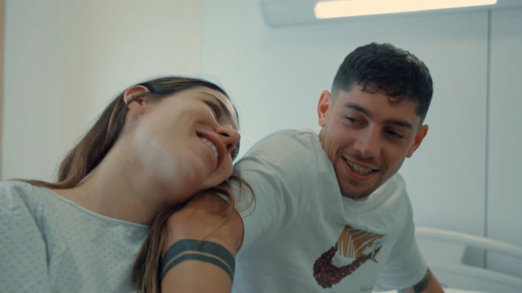 Mina Bonino junto a Fede Valverde antes de dar a luz ('WAGS: Ellas también juegan')