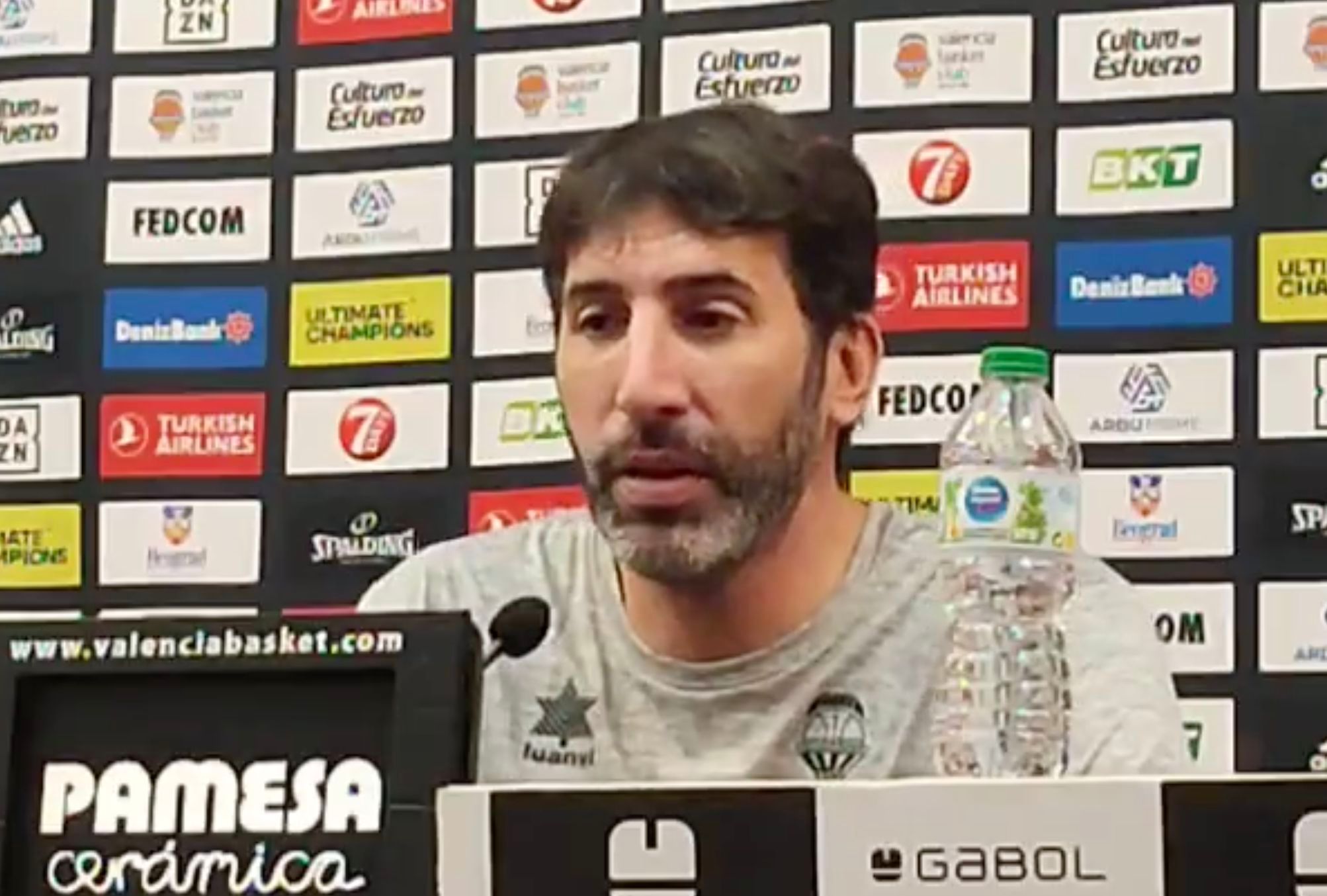  Mumbrú habla de Harper