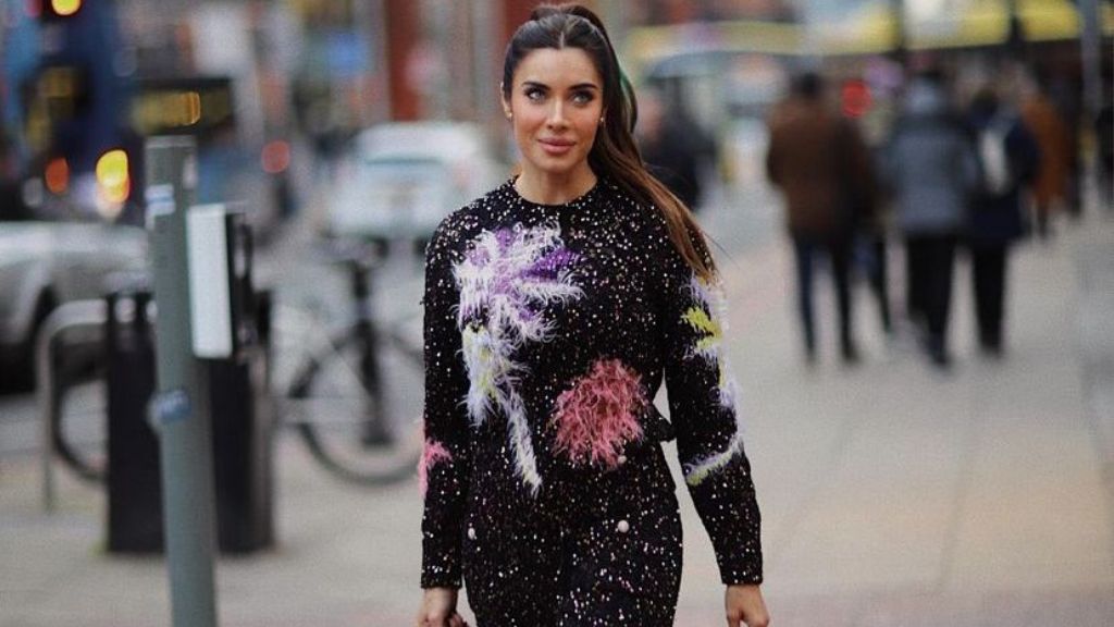  Pilar Rubio con uno de sus conjuntos de Chanel por Manchester (@pilarrubio)