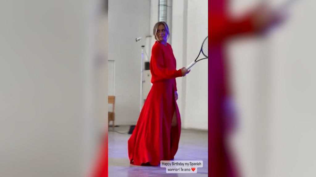 Badosa, grabada por Tsitsipas.