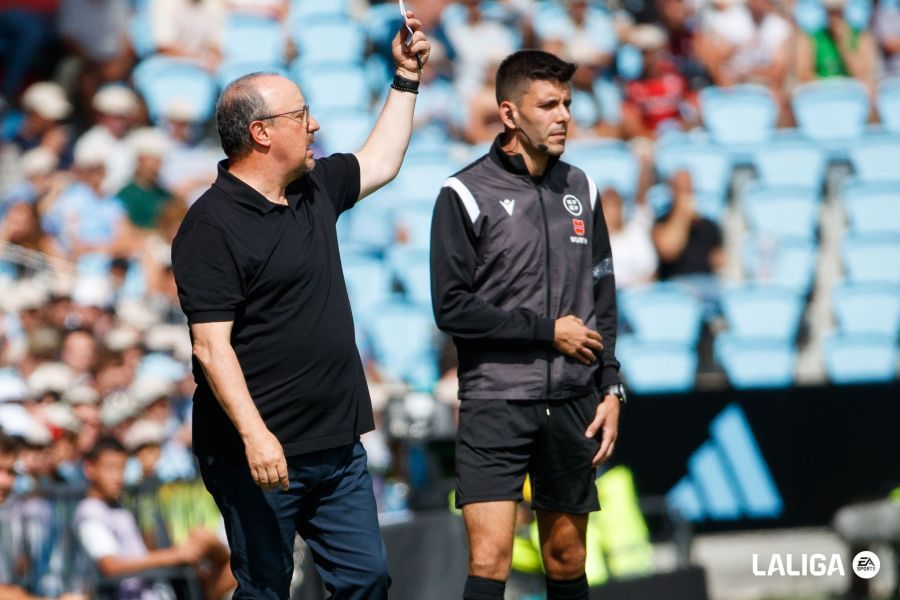  Rafa Benítez, durante el Celta-Osasuna.