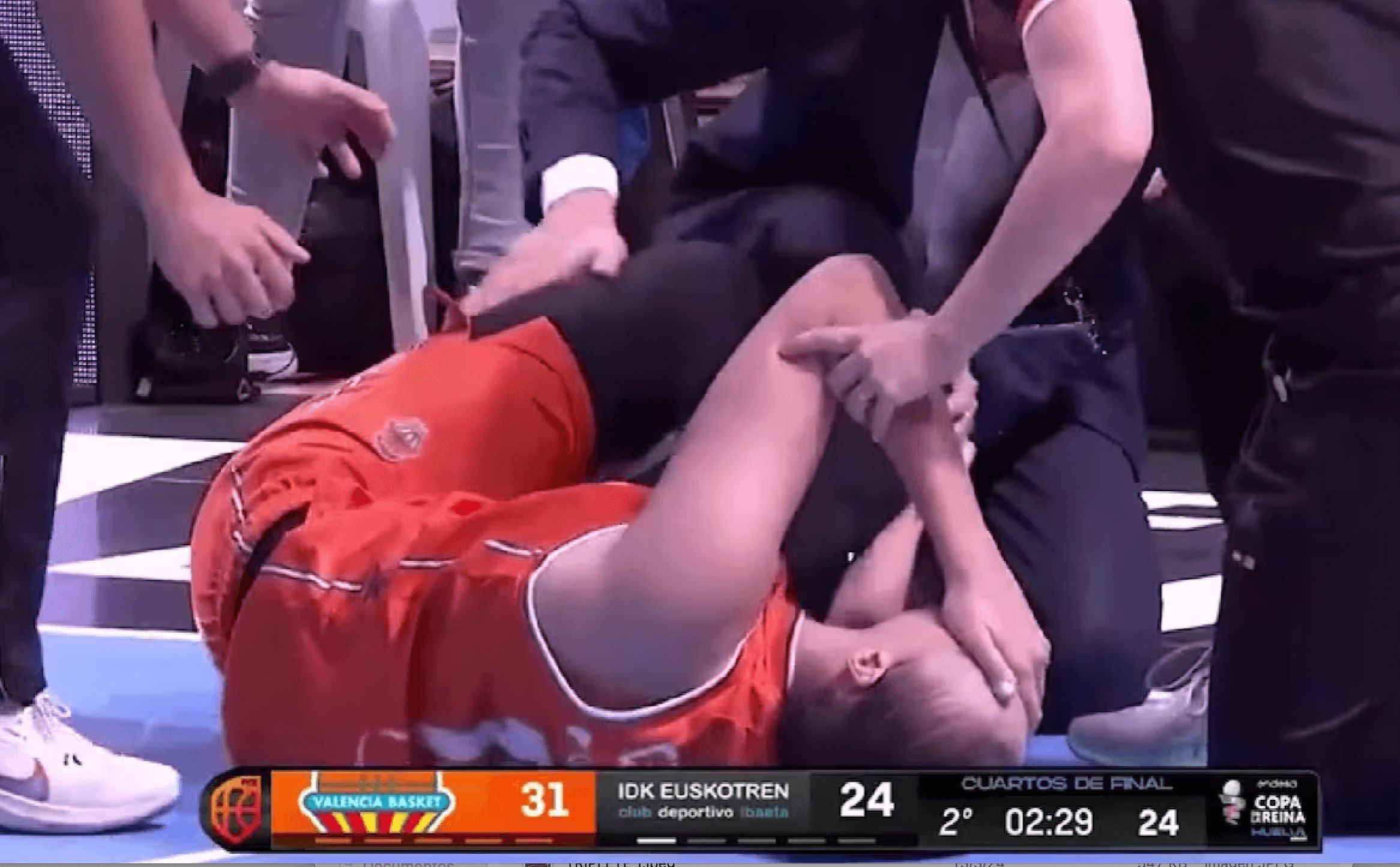 Raquel Carrera lesionada, del Valencia Basket