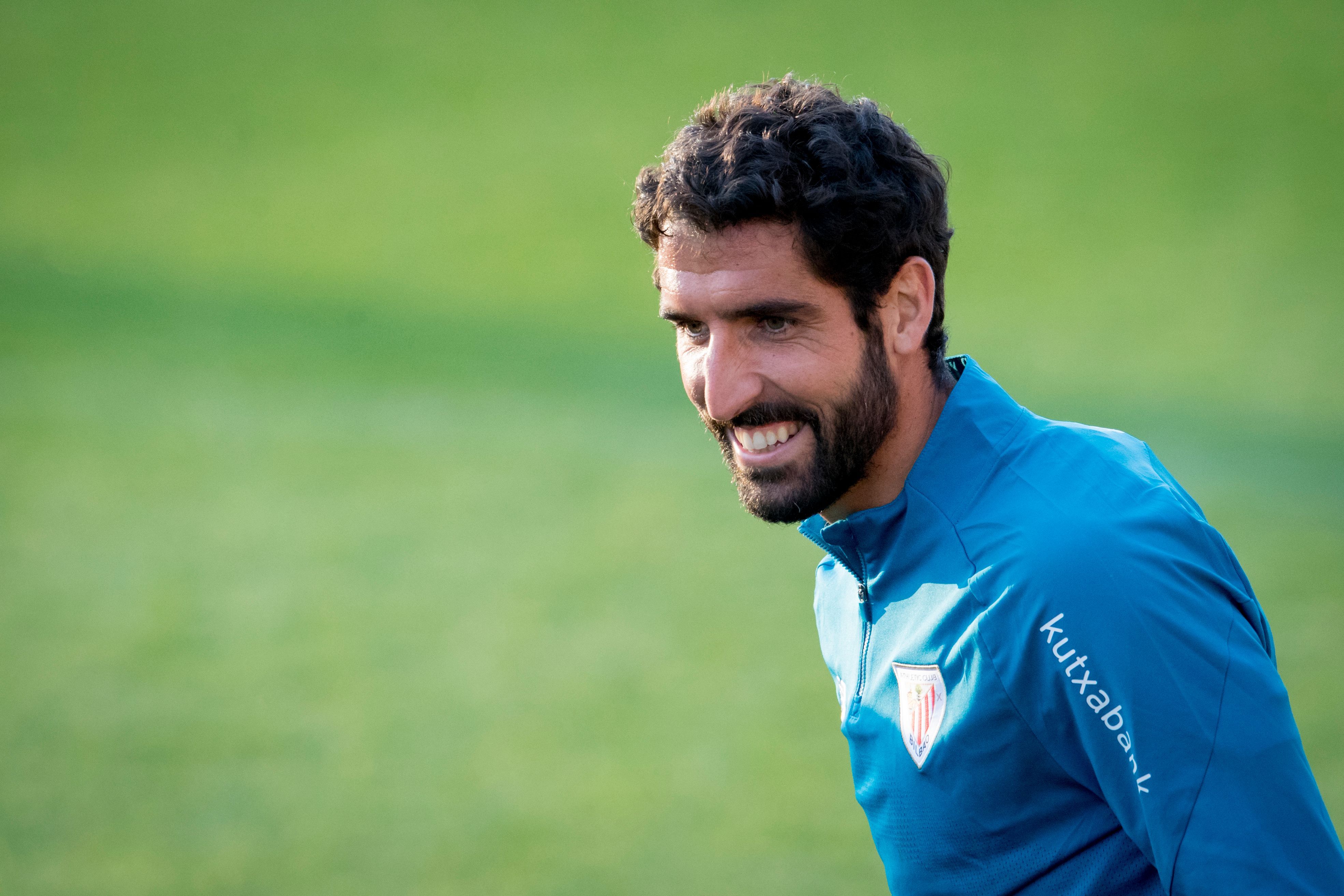 El navarro Raúl García sonríe en Lezama (Foto: Athletic Club).